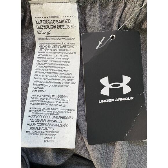 Under Armour Women's Play Up 3.0 Shorts Carbon Gray Black Size XL Gym 1344552 - Picture 5 of 6